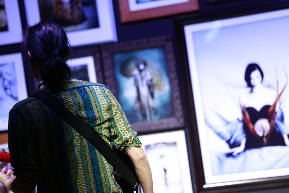 写真屋gonree　阿波根里恵が撮影した写真のアルバム「野波浩 作品展 「ELEMENTS」」