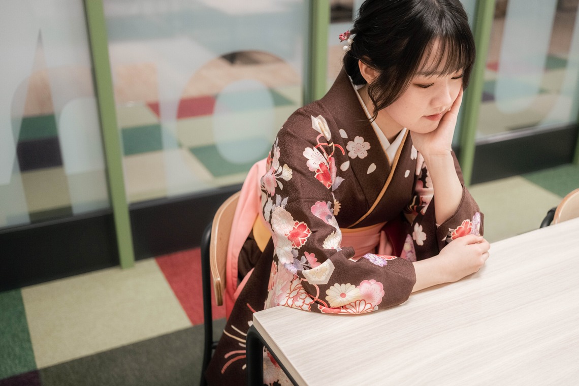 Hyggest  photographyが出張撮影した家族写真(キッズ,ベビーフォト)などが写った「大学の卒業式」の家族写真