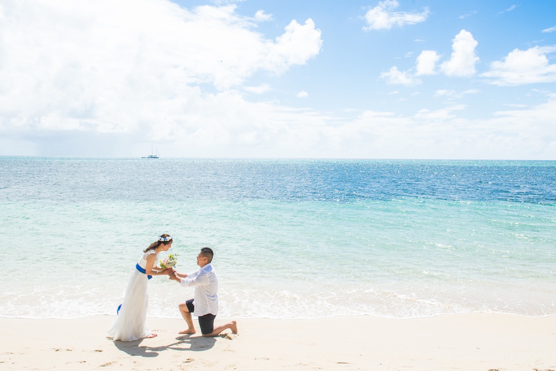 スマイルケアンズが撮影した「ケアンズのグリーン島で憧れのビーチウエディング」の写真
