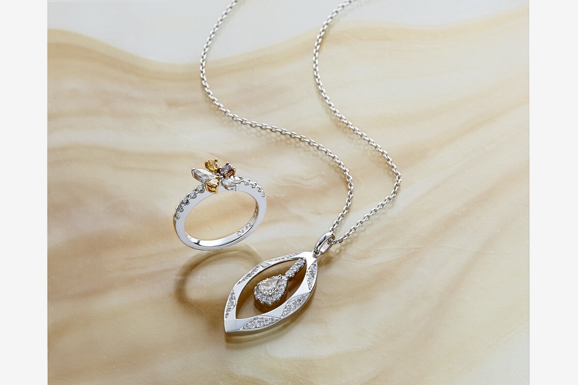 株式会社SANYO-CYP studioUPが撮影した写真のアルバム「スタジオ物撮り」