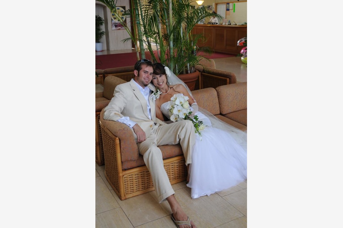 Album of the Honeymoon Photo Shoot taken by Avenir - wedding