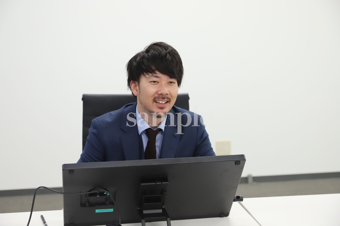 谷口廉が撮影した写真のアルバム「インタビュー風景」