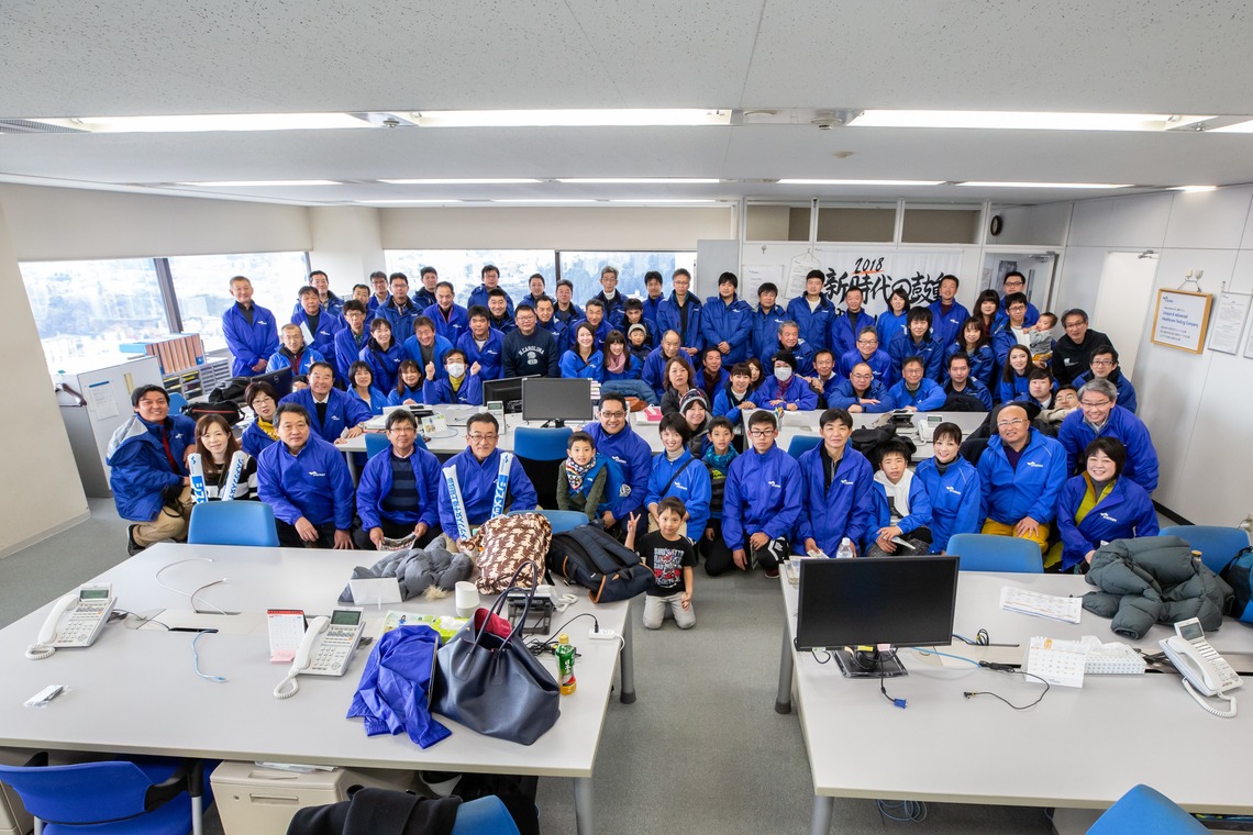 踊るカメラマンAKIRAが撮影した写真のアルバム「スポーツイベントフォト」