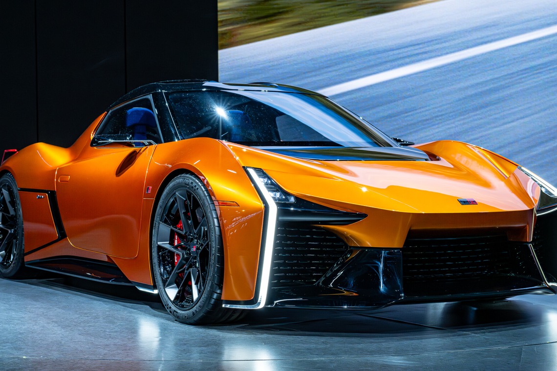 山本浩二が撮影した写真のアルバム「日本各地にて乗り物も含めた多様な物撮り実績集」