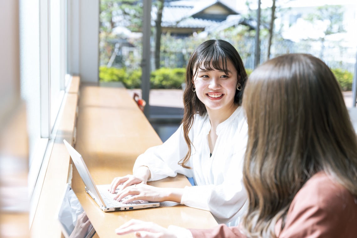 丹野雄二が撮影した写真のアルバム「大学入学案内」