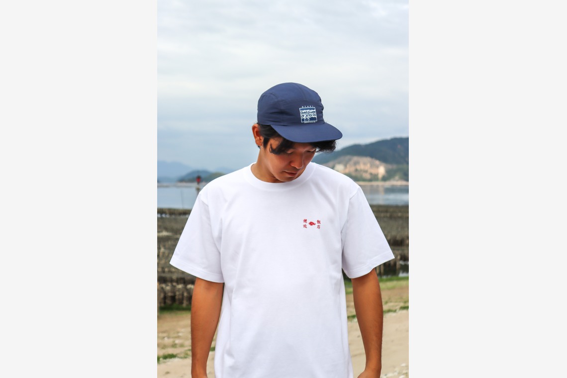 心綴フィルムが撮影した「邂逅飯店オリジナルTシャツ宣材写真」の写真