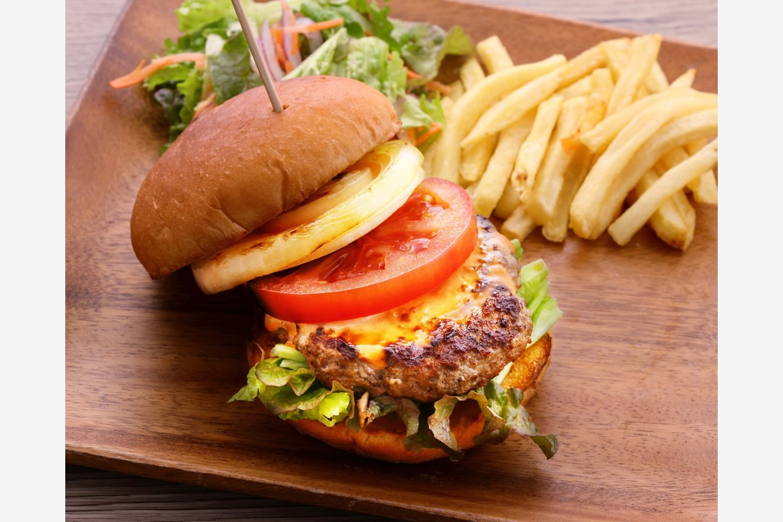 森安　照が撮影した「ドッグ・サンドウィッチ・バーガー・ドリンク」の写真