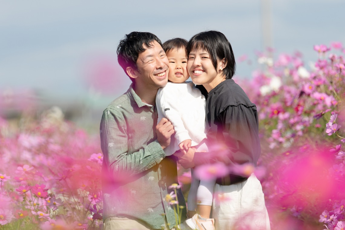 福永写真事務所が撮影した写真のアルバム「家族写真（コスモス畑）」