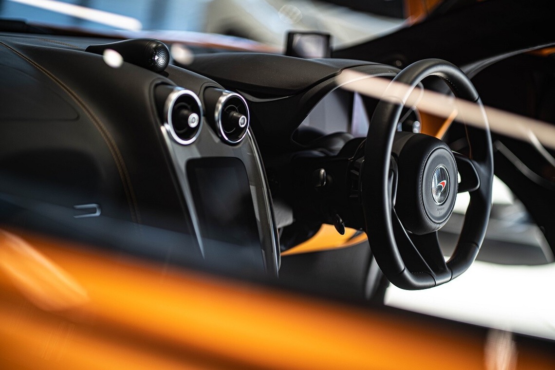 舘　典志が撮影した「自動車」の写真