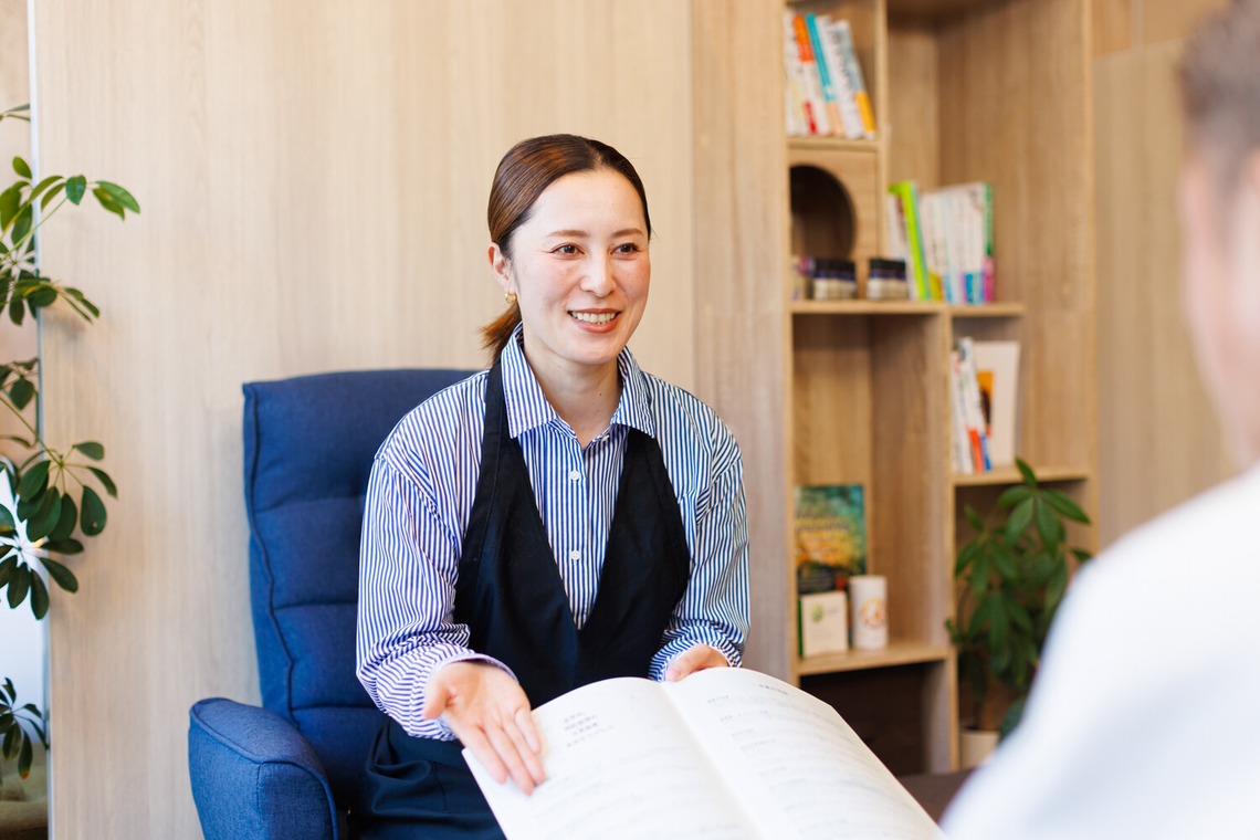 Yusuke Usuiが撮影した「水素カプセル MOPI 内観・人物撮影」の写真