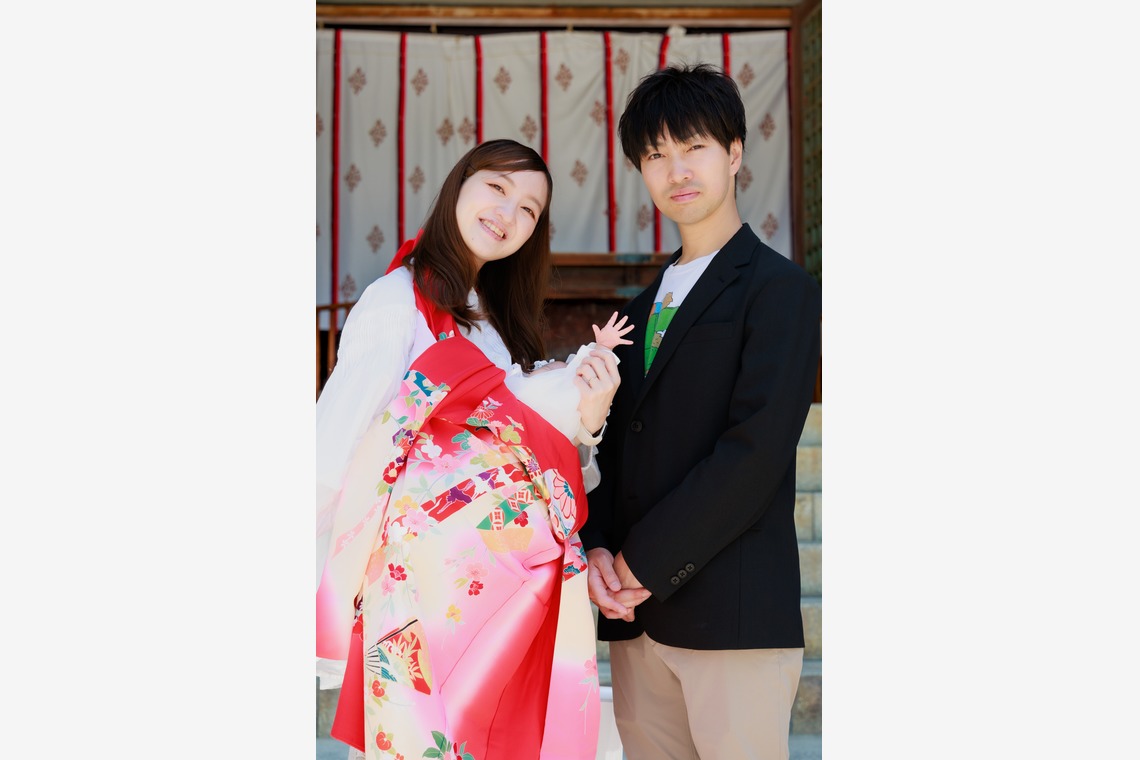 真方　祥が撮影した写真のアルバム「お宮参り・お食い初め写真」