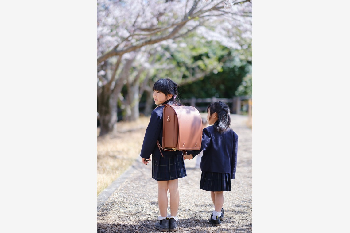 高夏写真店が出張撮影した家族写真(キッズ,ベビーフォト)などが写った「卒園・入学記念の写真」の家族写真