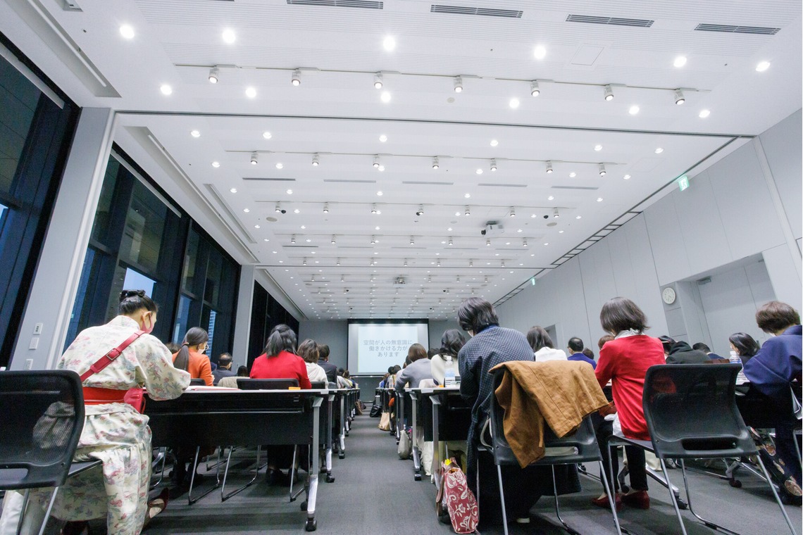 猫田晃広が撮影した「出版講演会（セミナー）と懇親会」の写真