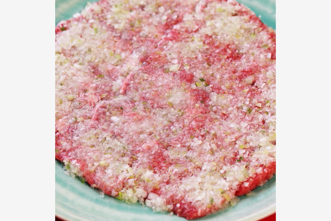 森安　照が撮影した「ステーキ・肉料理」の写真