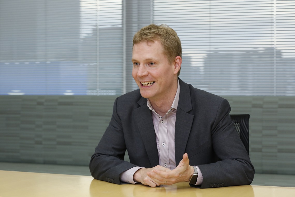 村田わかな広告写真が撮影した「日経Gooday インタビュー」の写真