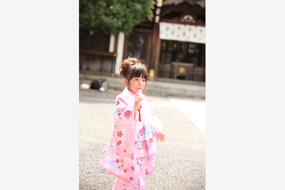 Kan Suzuki  photographyが撮影したエンゲージメントフォトのアルバム「七五三　白金氷川神社」