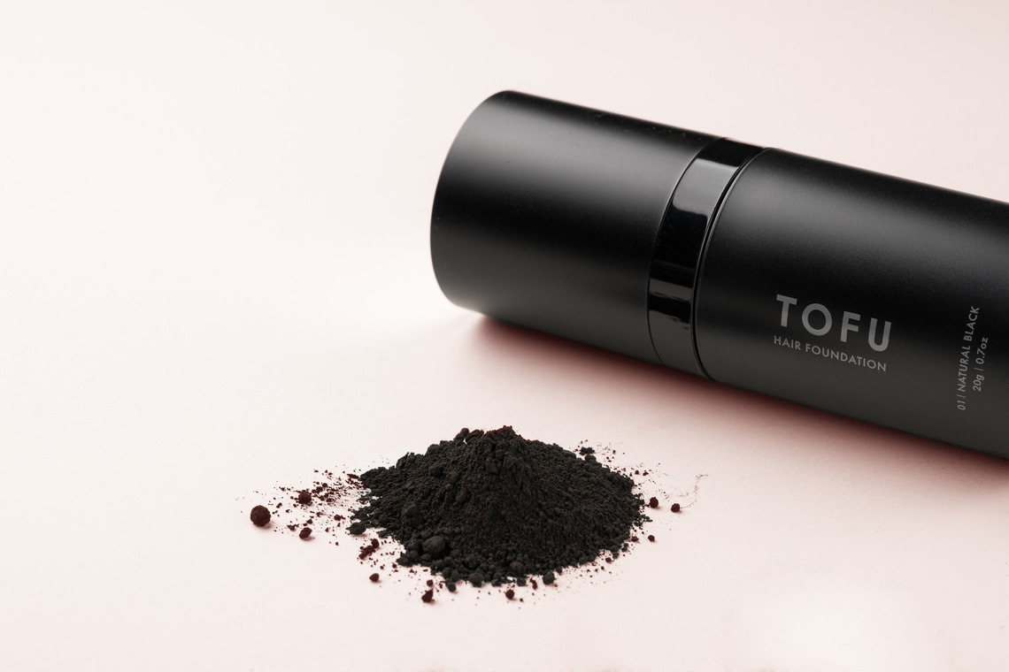 保坂　真弓が撮影した写真のアルバム「ヘアファンデーションの商品撮影」