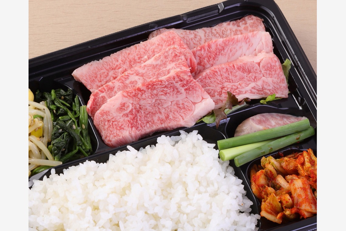 森安　照が撮影した「焼き肉弁当・肉料理」の写真