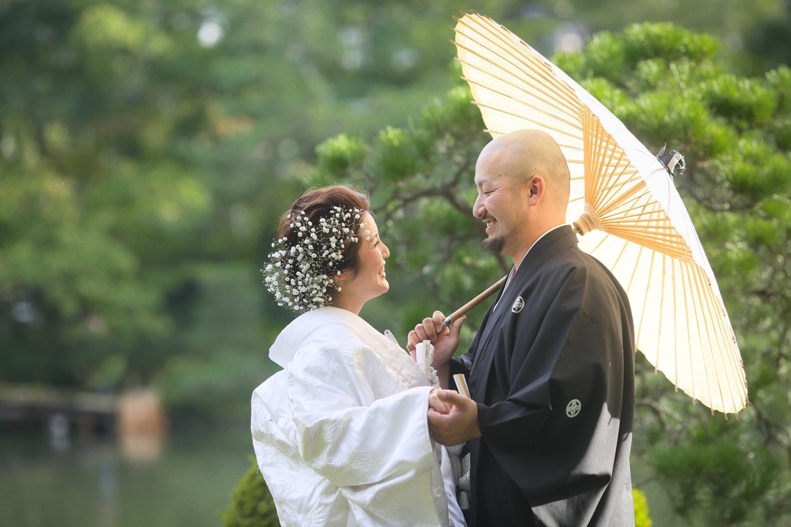 KIKIウェディングが撮影した「和装と洋装での前撮り」の写真