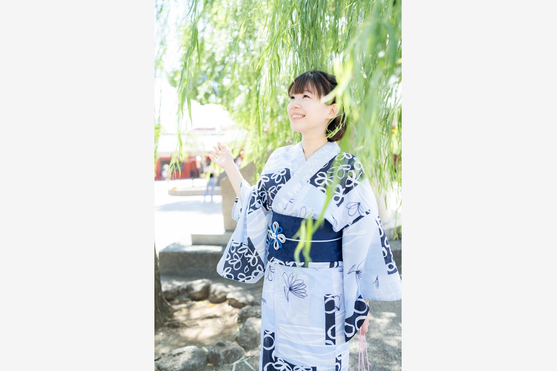 大木千帆が撮影した「着物街歩きポートレート」の写真