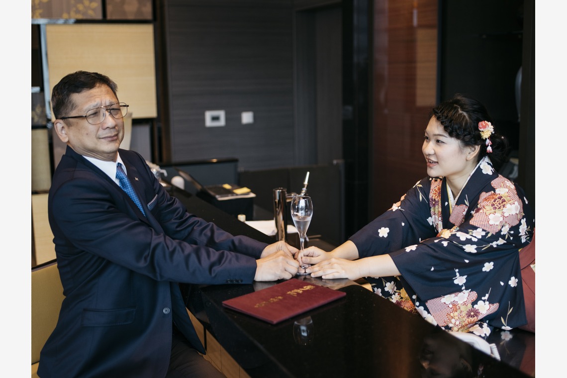 植村由理が出張撮影した家族写真(キッズ,ベビーフォト)などが写った「卒業式 at 早稲田大学、オークウッドプレミア東京」の家族写真