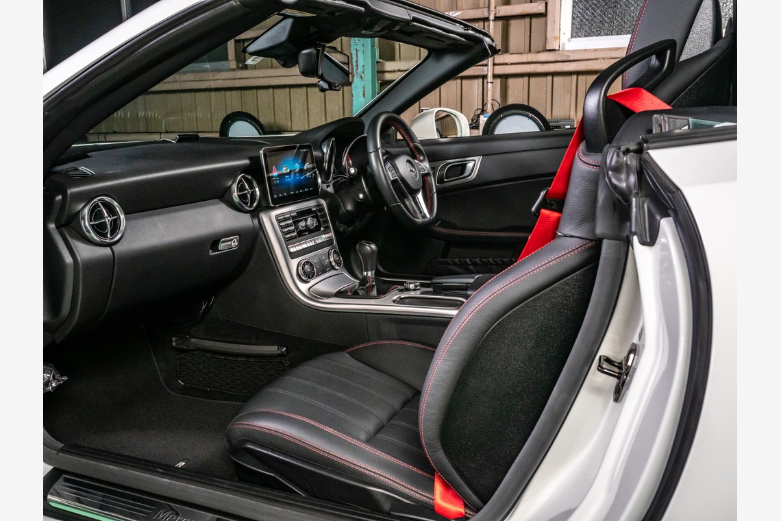 原野 英樹が撮影した「輸入車販売会社よりメルセデスベンツ SLK200をカーセンサーSDGE 掲載用写真を依頼いただきました」の写真