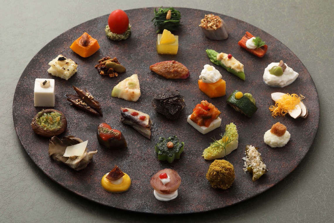 森安　照が撮影した「ホテル・レストラン（料理・ワイン・シャンパン・シェフ・ホールスタッフ・内観・イメージカット）」の写真