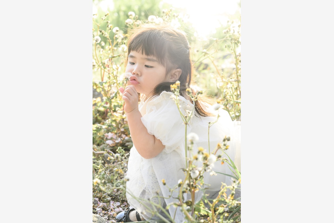 photoYoshitakeが出張撮影した家族写真(キッズ,ベビーフォト)などが写った「公園にて」の家族写真