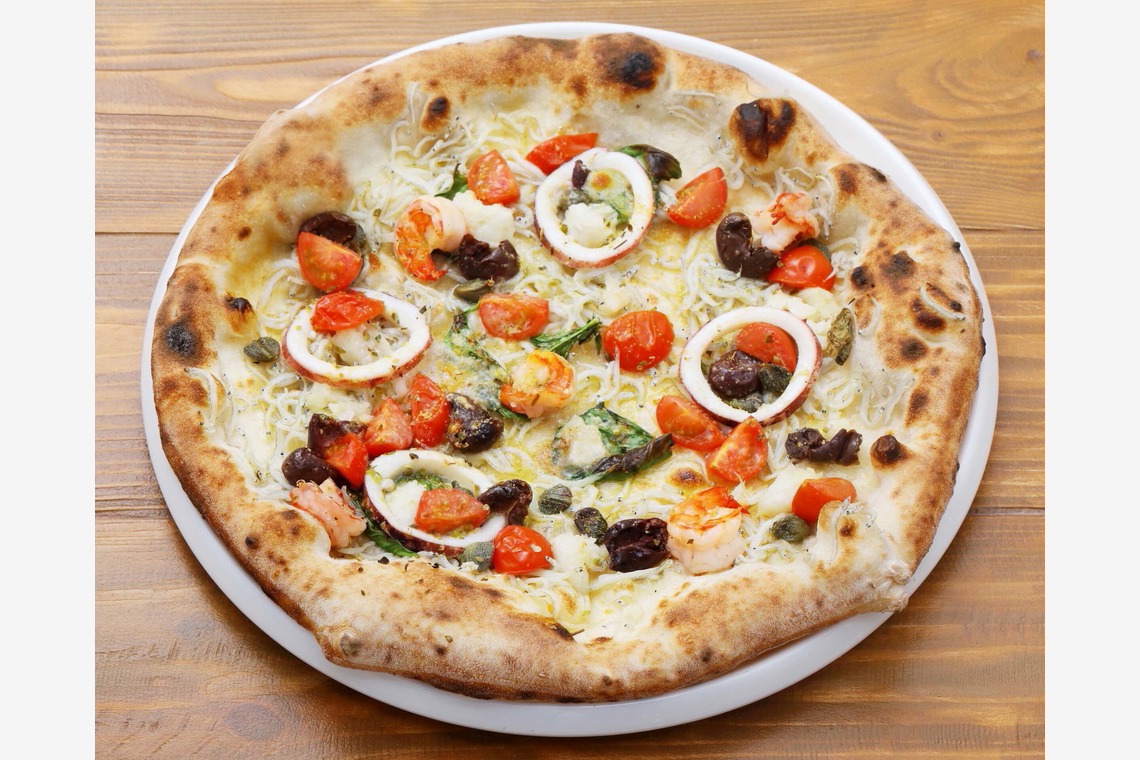 森安　照が撮影した写真のアルバム「ピザ」