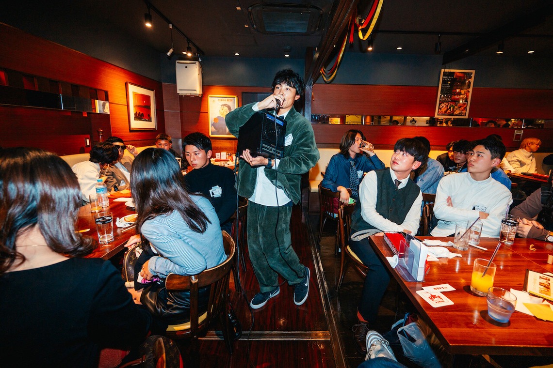 西村ユウトが撮影した写真のアルバム「PARTY SNAPS」