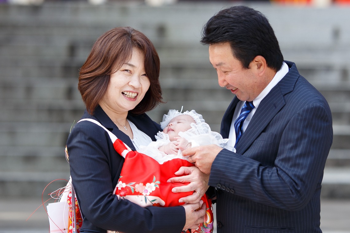 中井企画が撮影した家族写真の出張撮影のアルバム「お宮参り」