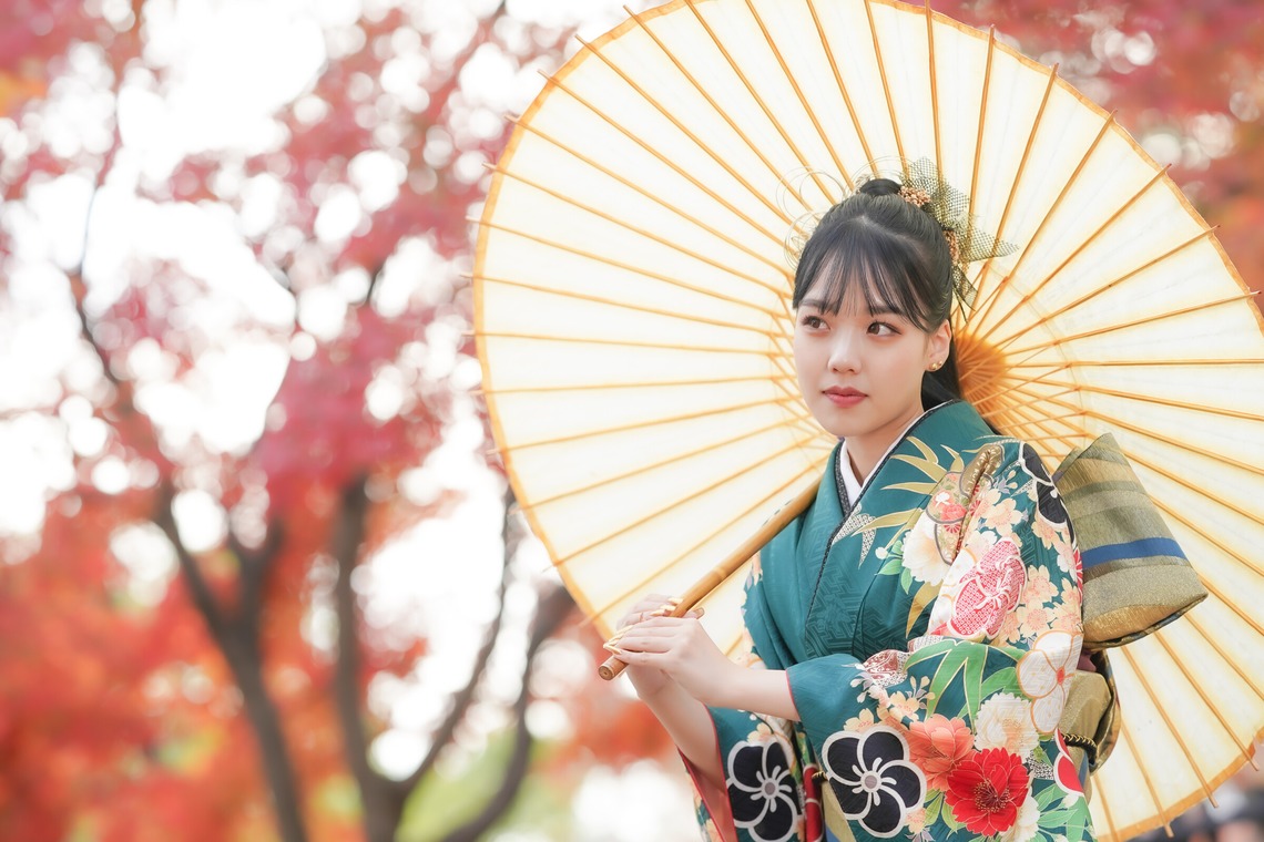 フォトスタジオトワが出張撮影した家族写真(キッズ,ベビーフォト)などが写った「成人式前撮り」の家族写真