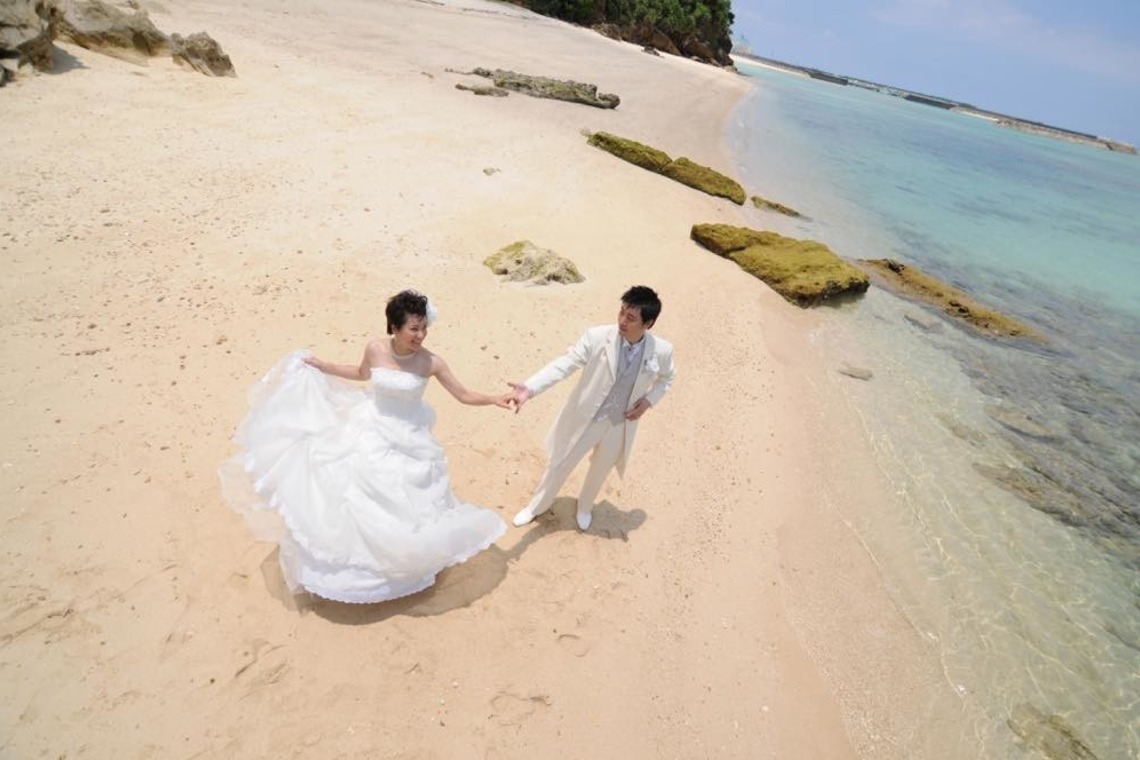 Avenir（山宮 敏明）が撮影した「ビーチフォトウェディング」の写真