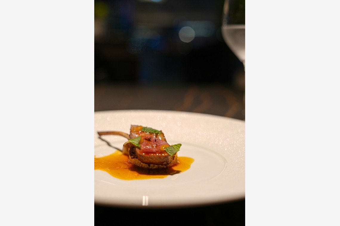 鈴木美咲が撮影した写真のアルバム「横浜にて料理撮影」