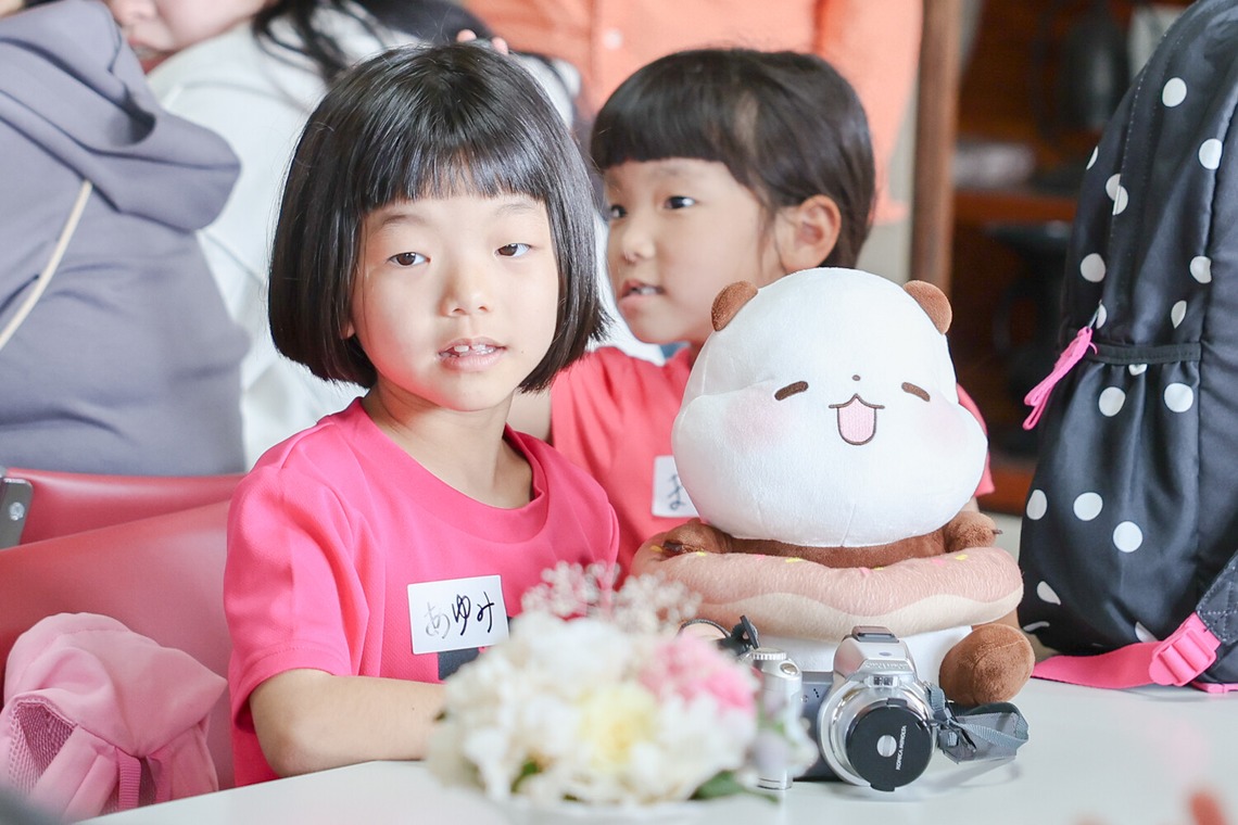 ちずカメラが撮影した「写真家　橘田龍馬さんの子供写真教室の様子」の写真