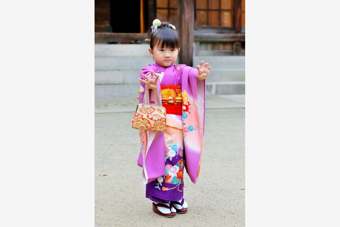 Design studio lumière（井上 敦仁）が撮影した「七五三お参り」の写真