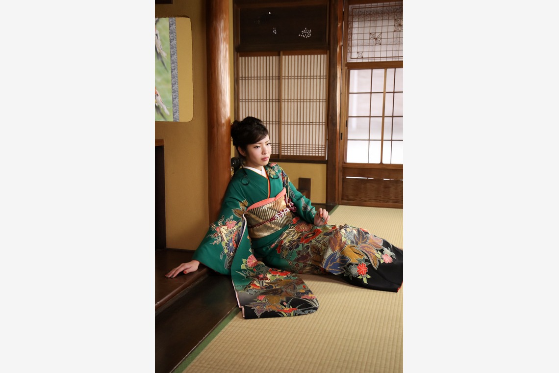 スマイルハンターが出張撮影した家族写真(キッズ,ベビーフォト)などが写った「成人式フォト」の家族写真