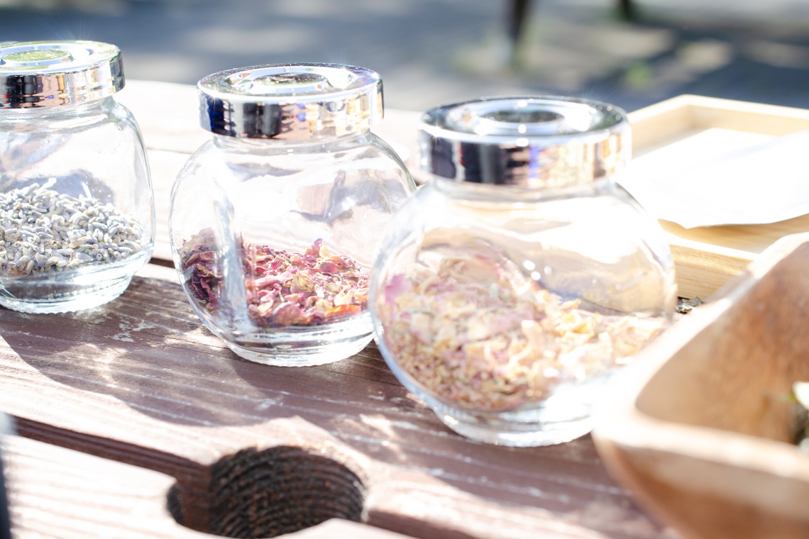 Photographer YUUKIが撮影した写真のアルバム「Yomogimushi Salon 2」