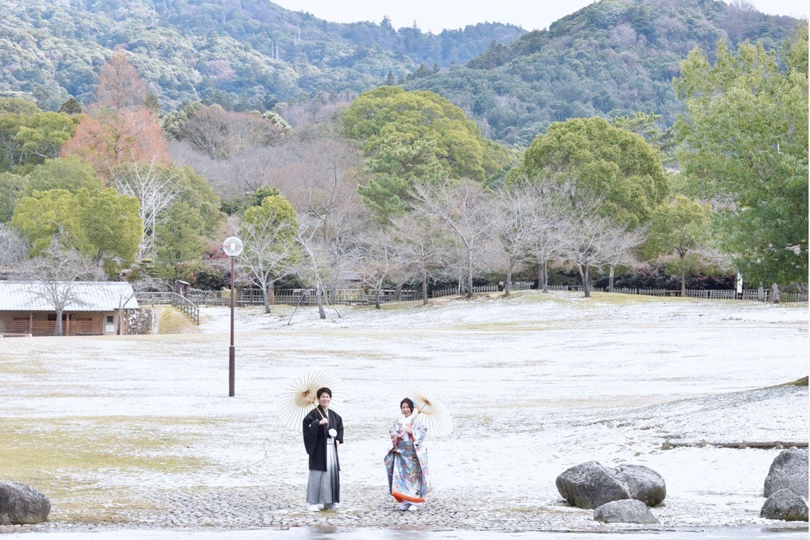 Photo of Pre Weddingphotoshoot at Nara with kimono in autumn to winter taken by Kiki photo works