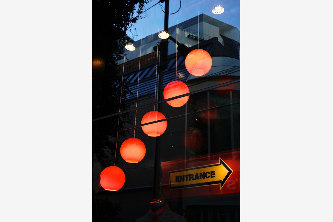 難波卓美が撮影した「街角スナップ」の写真