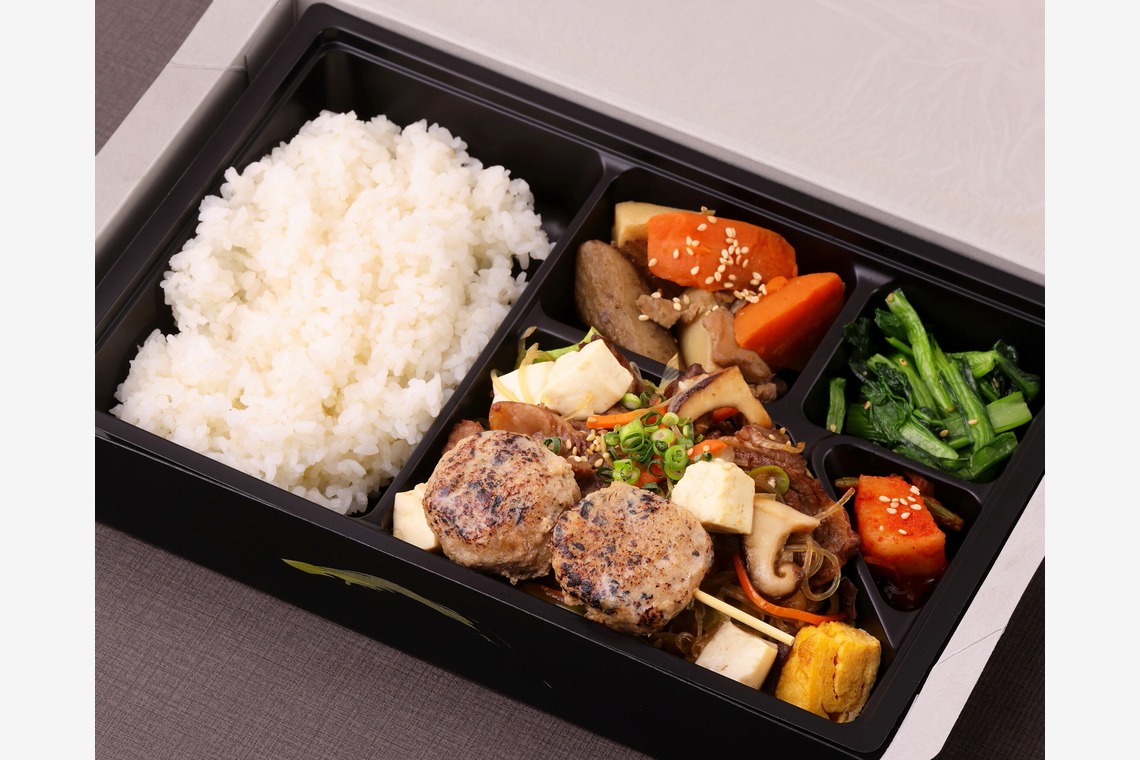 森安　照が撮影した写真のアルバム「お弁当」