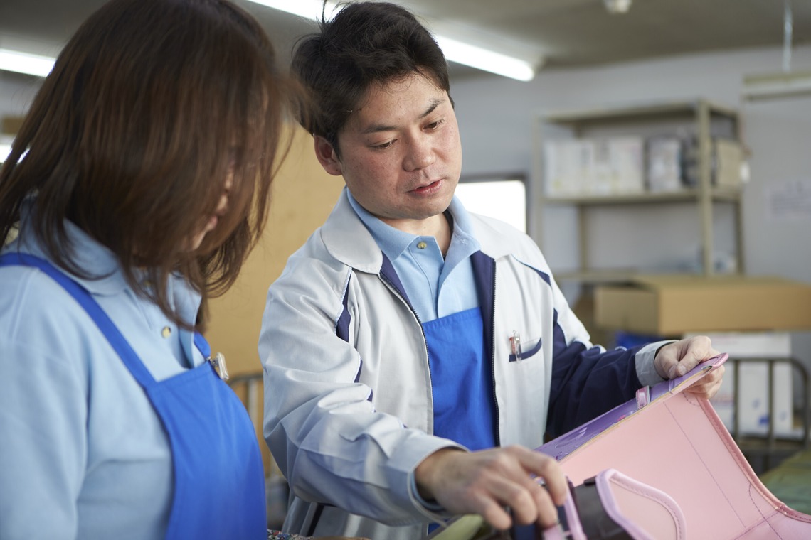 岩瀬泰治が撮影した「職場取材」の写真