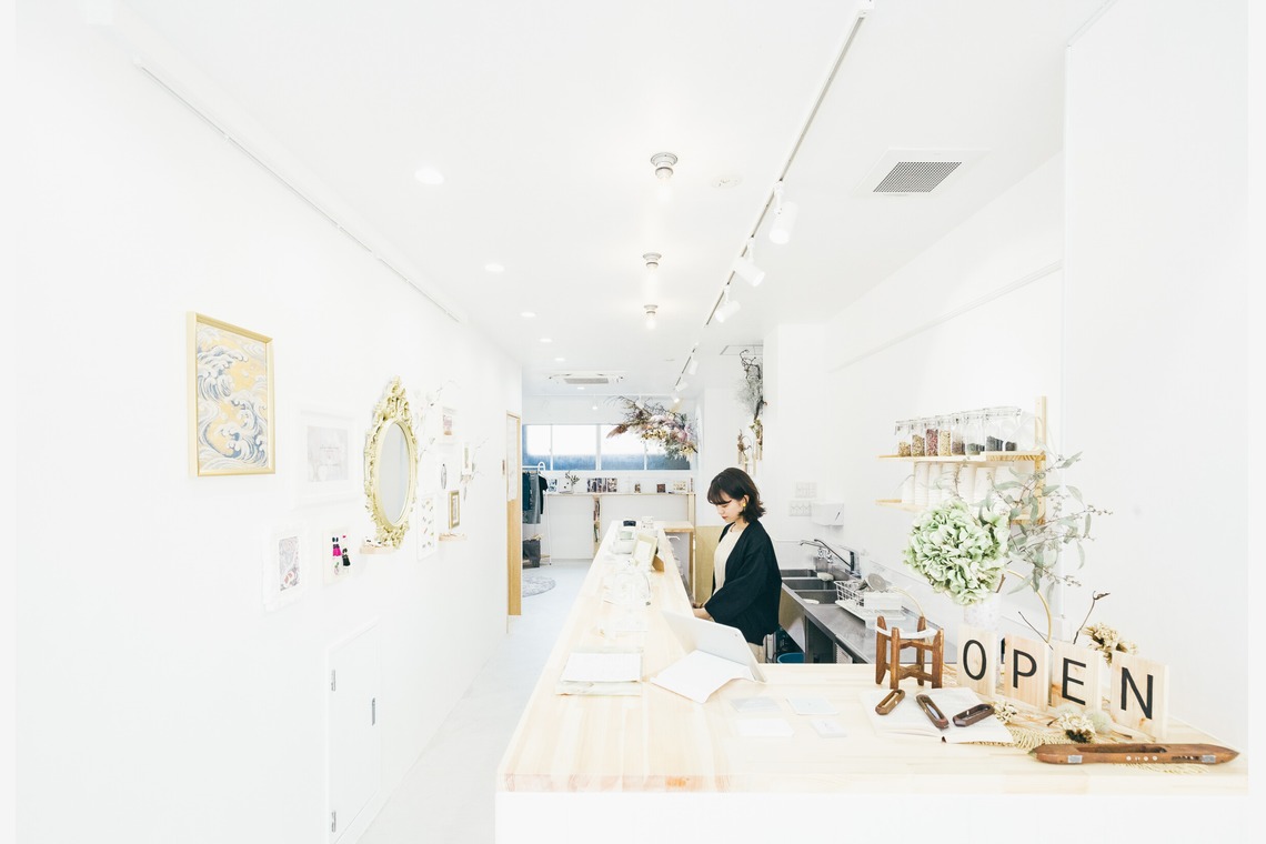 高田鴻平が撮影した写真のアルバム「物件撮影、ホテル撮影」