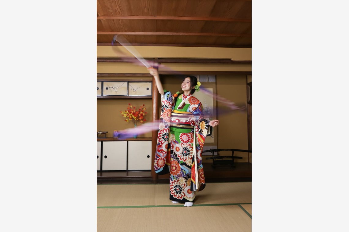 スマイルハンターが出張撮影した家族写真(キッズ,ベビーフォト)などが写った「成人式フォト」の家族写真