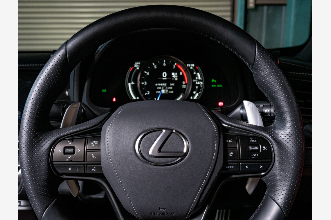 原野 英樹が撮影した「輸入車販売会社よりレクサス LC500をカーセンサーSDGE 掲載用写真を依頼いただきました」の写真