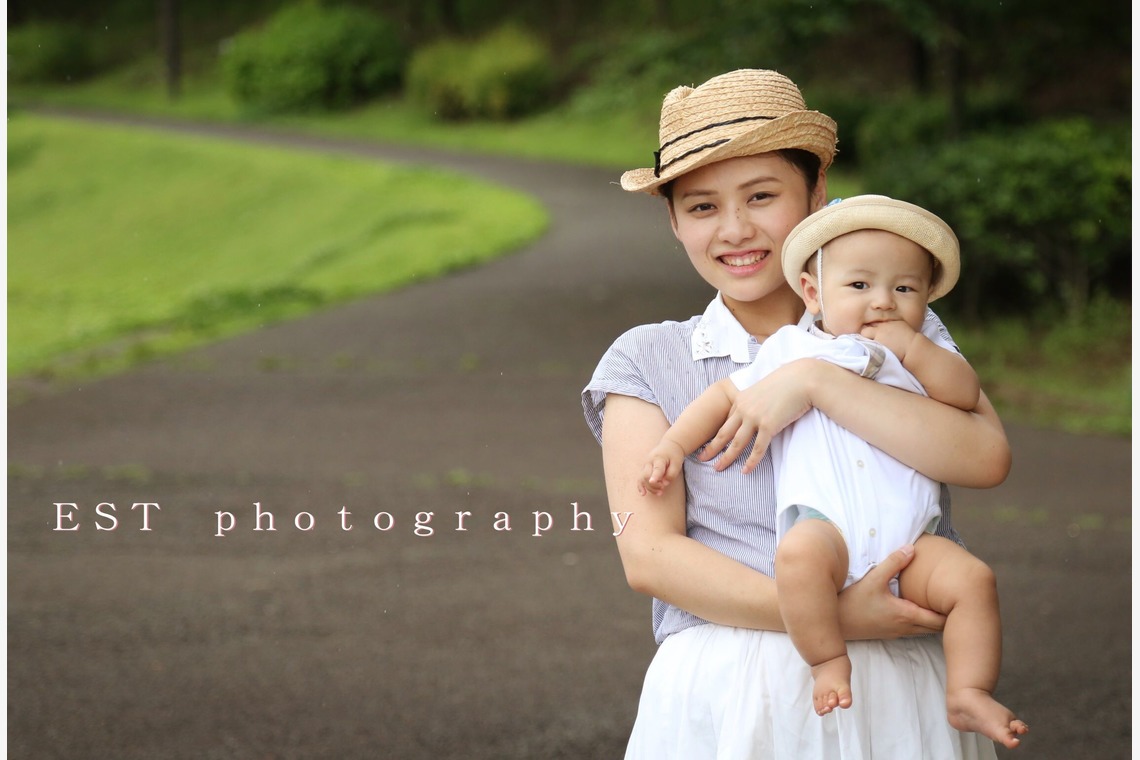 EST photographyが出張撮影した家族写真(キッズ,ベビーフォト)などが写った「フォトギャラリー」の家族写真