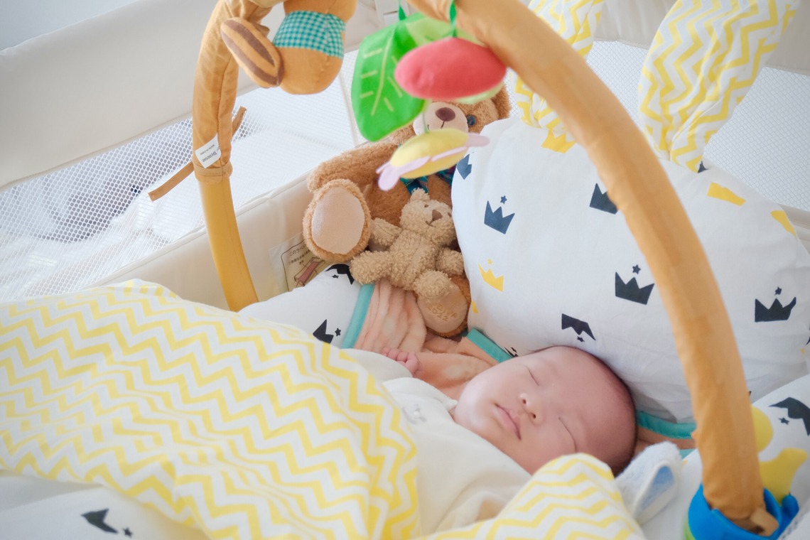 鈴木奈菜が撮影した写真のアルバム「出張記念フォト」