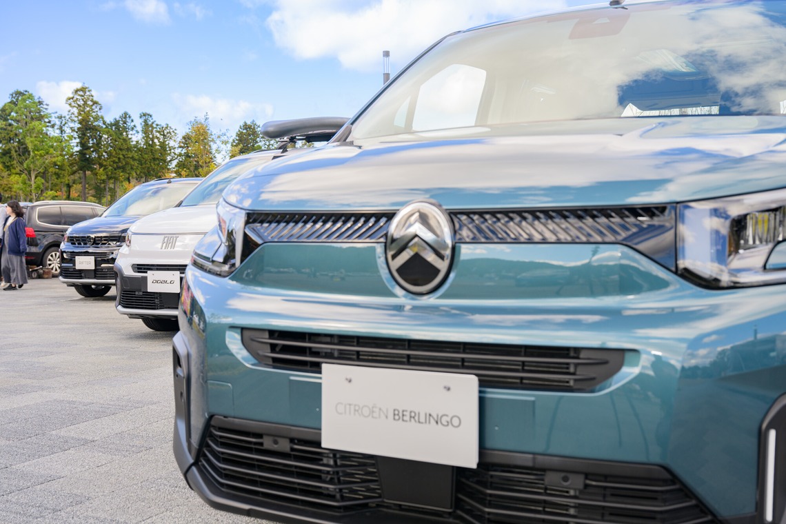 出張撮影TLaboが撮影した写真のアルバム「自動車イベントの撮影」