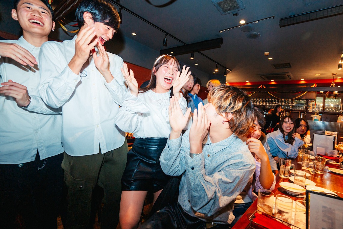 西村ユウトが撮影した写真のアルバム「PARTY SNAPS」