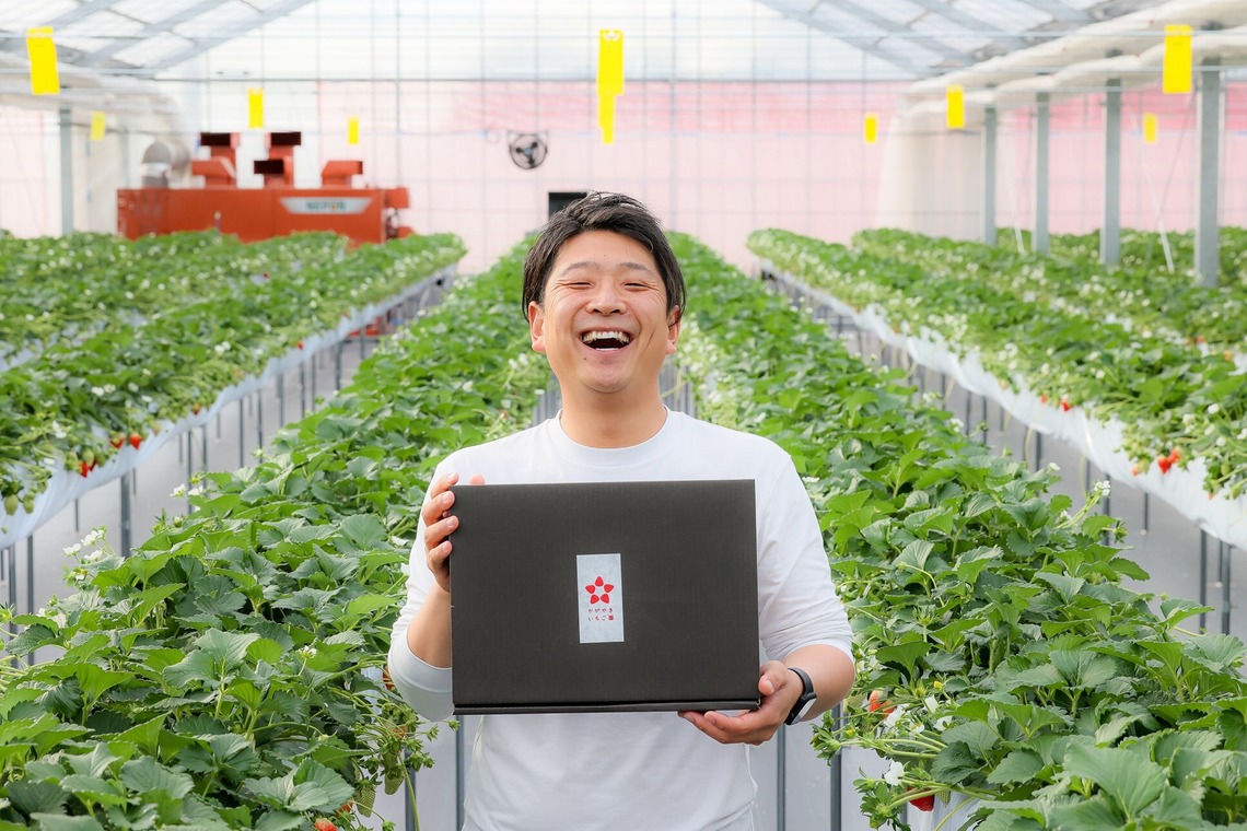 株式会社Neo-Smile 「locationbreeze」高橋 徹が撮影した写真のアルバム「かがやきいちご園様（広告撮影）」